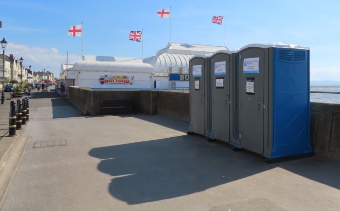 Extra seafront toilets in Burnham-On-Sea