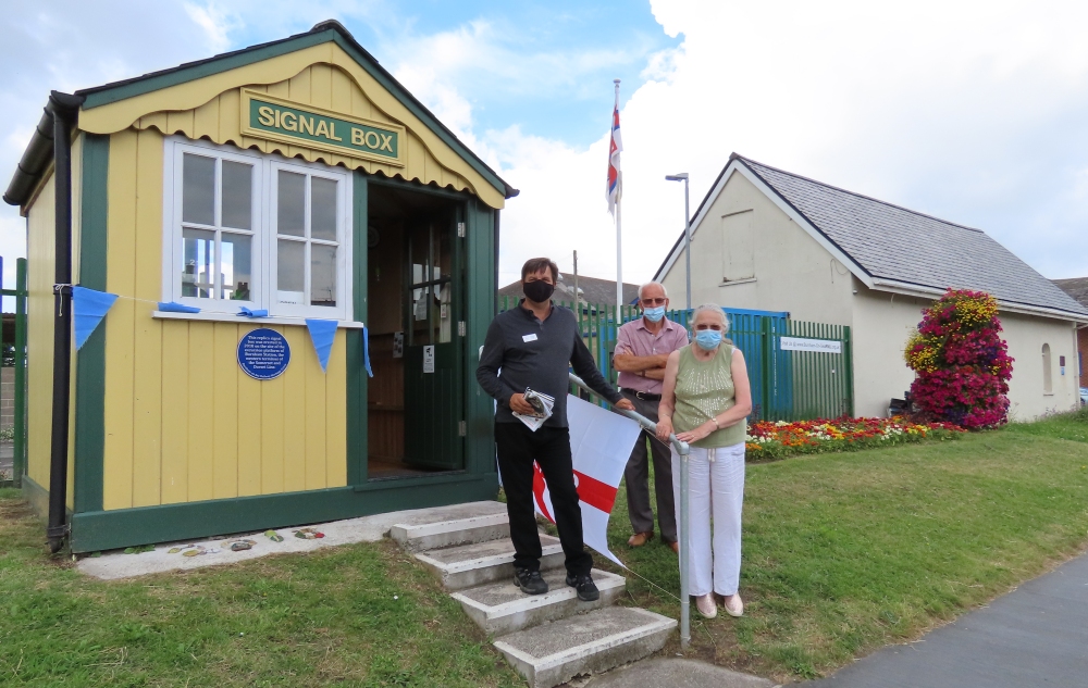 Britain In Bloom judges ‘impressed’ by Burnham-On-Sea during visit