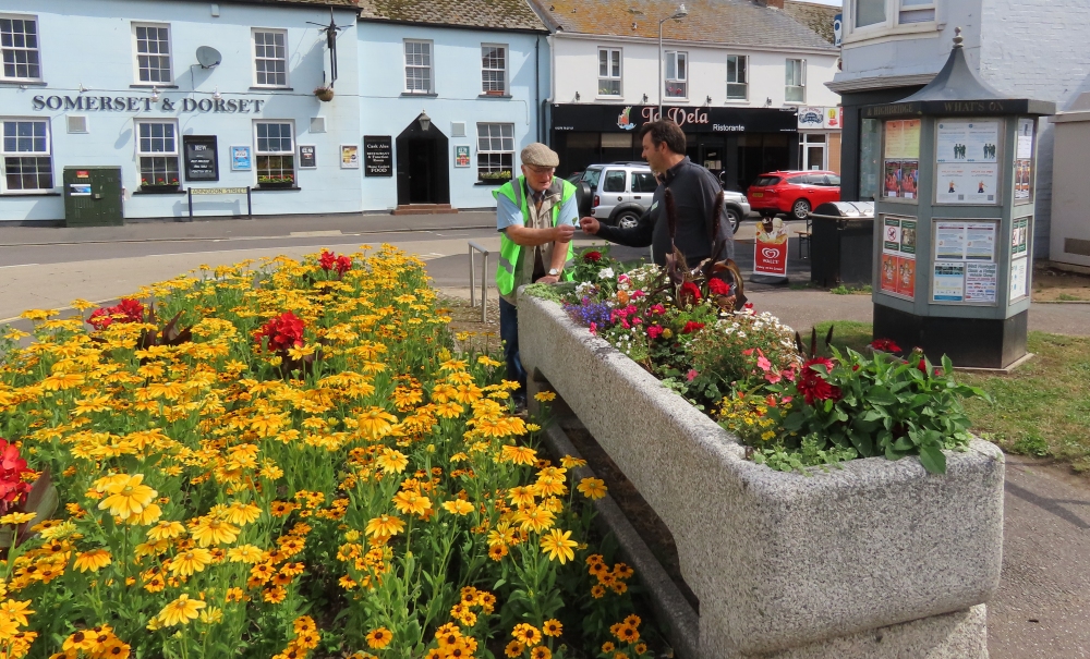 Britain In Bloom judges ‘impressed’ by Burnham-On-Sea during visit