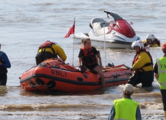 Bristol jet skiers rescued by Burnham-on-Sea RNLI