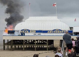 Burnham-On-Sea Pier fire