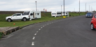 Travellers pitch up on lawns on Burnham-On-Sea’s South Esplanade