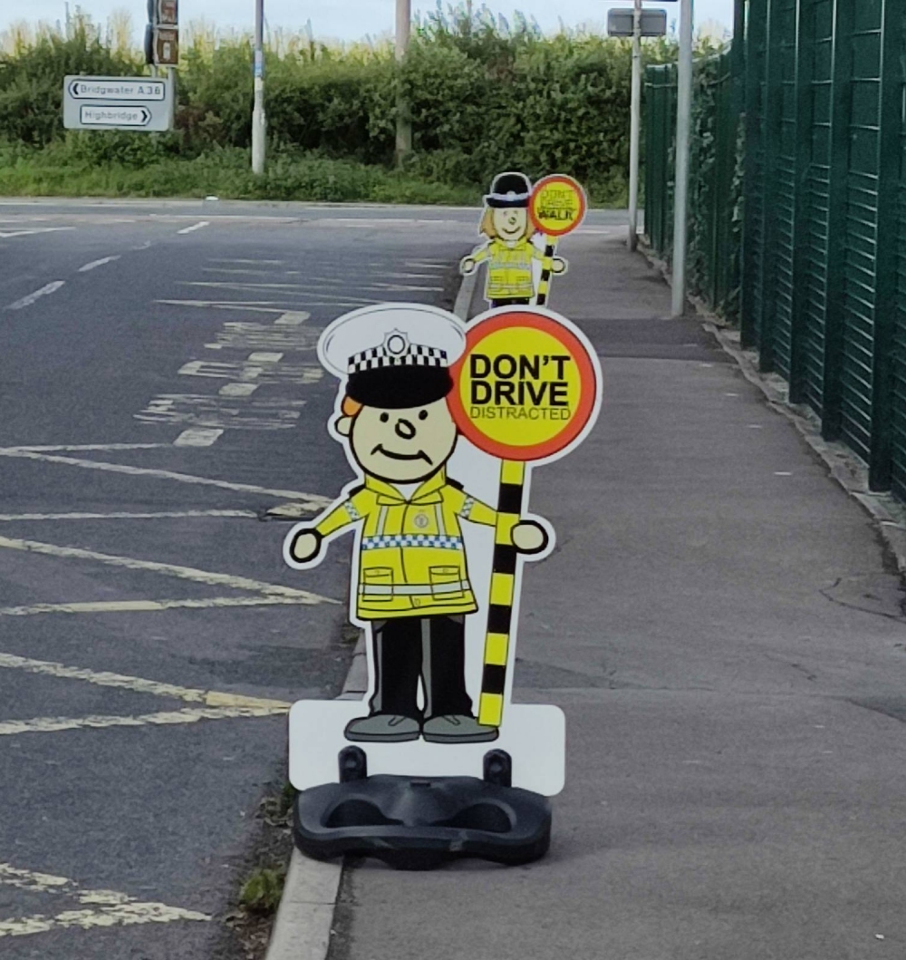 West Huntspill School signs