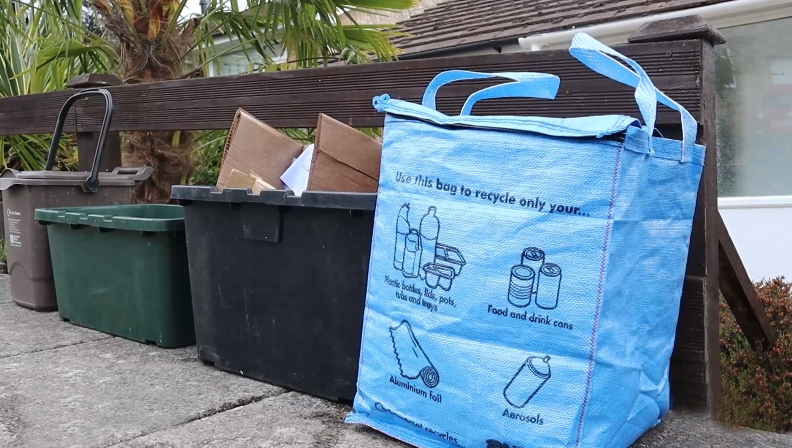 Number of complaints about new blue bag recycling system in Lichfield and  Burntwood has fallen significantly - Lichfield Live®