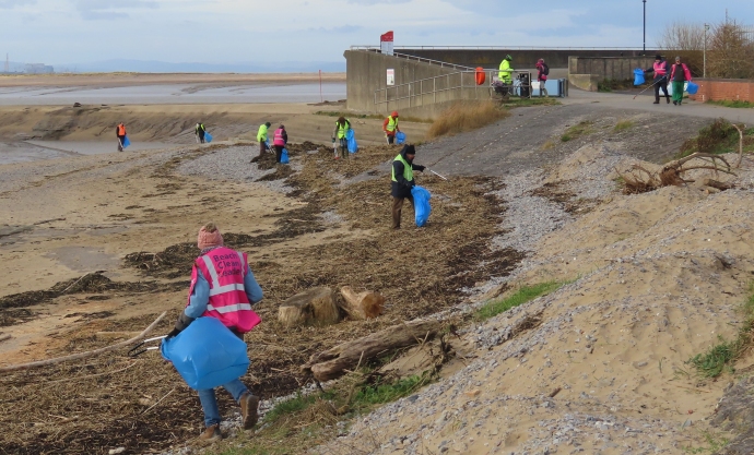 Friends of Burnham Beach at beach clean