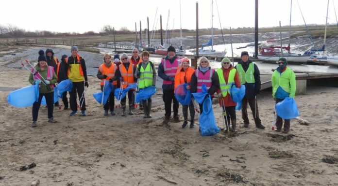 Friends of Burnham Beach at beach clean