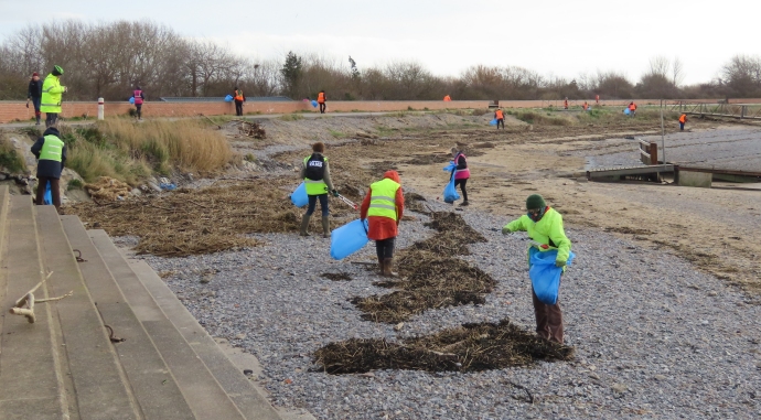 Friends of Burnham Beach at beach clean