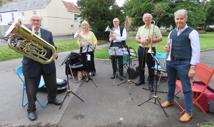 Burnham U3A marks 30th anniversary with tree planting in Manor Gardens