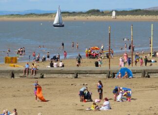 busy Burnham-On-Sea beach