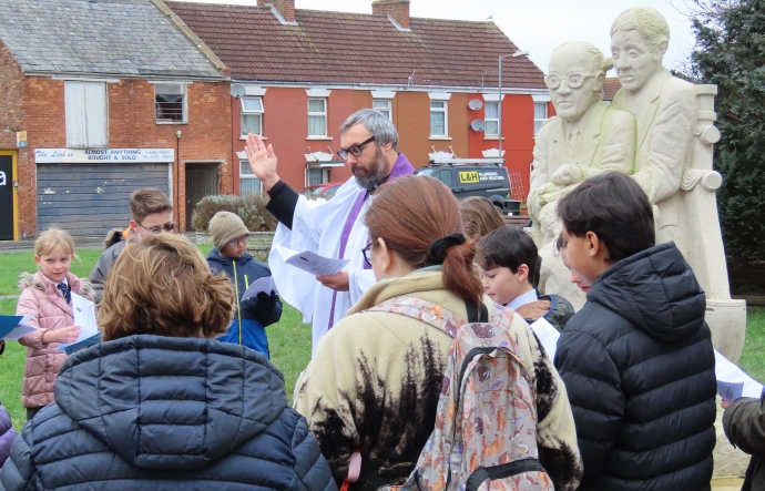 Holocaust memorial day 2023 in Highbridge next to Frank Foley statue