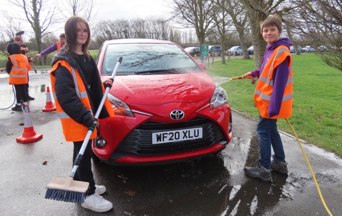 Burnham-On-Sea Scouts fundraising car wash