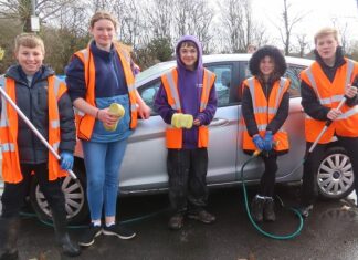 Burnham-On-Sea Scouts fundraising car wash