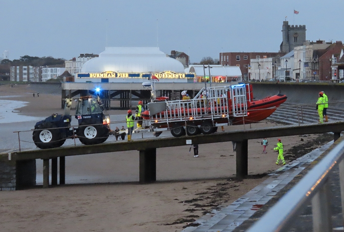 Burnham-On-Sea RNLI lifeboat launching to Stert Island on Sunday evening