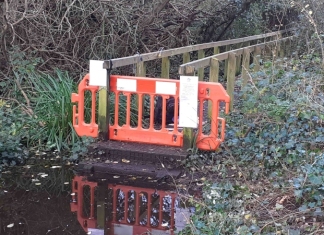 Berrow footpath has been closed by Somerset Council due to safety concerns