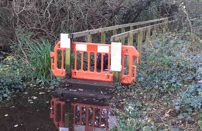Berrow footpath has been closed by Somerset Council due to safety concerns