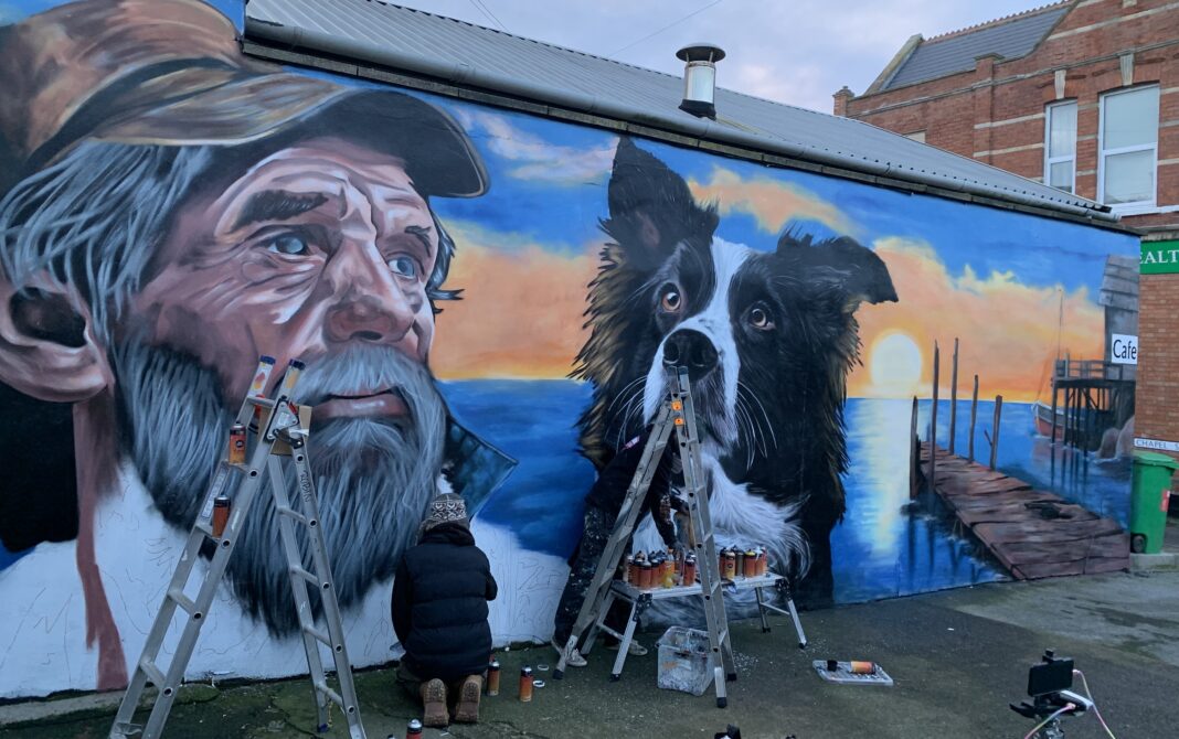 Huge new street mural unveiled in Burnham-On-Sea town centre