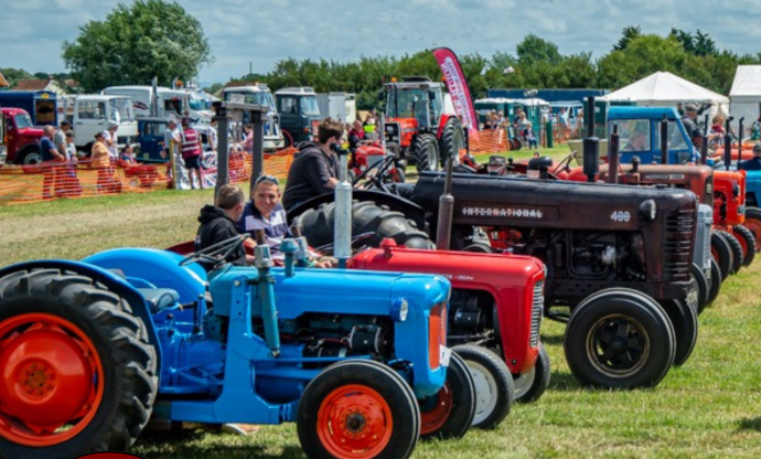 Sedgemoor Vintage Club unveils date for West Huntspill's 2024 Sedgemoor Vintage Show - Burnham-On