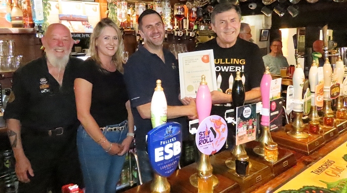 Burnham-On-Sea.com: West Huntspill's Crossways Inn receives 2024 South West Pub of the Year award
